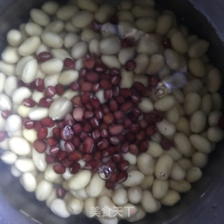 黄豆红豆浆的做法步骤：1