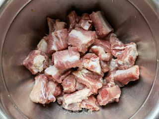 菌菇排骨汤的做法步骤：6
