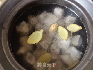 菌菇排骨汤的做法步骤：10