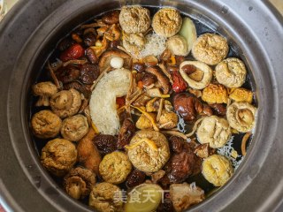 菌菇排骨汤的做法步骤：11