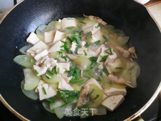 蛏子蒲瓜烧豆腐的做法步骤：7