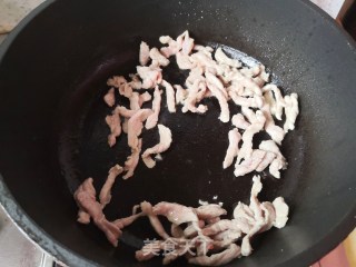 彩椒炒肉的做法步骤：2