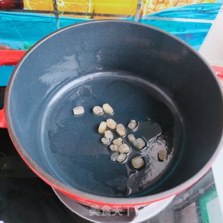 红烧肘子的做法步骤：11