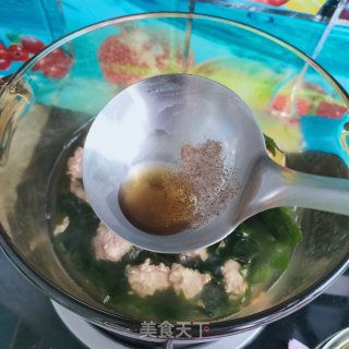 裙带菜肉丸汤的做法步骤：9