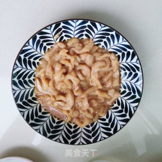 鸡胸肉炒辣椒的做法步骤：3