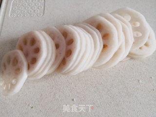 凉拌藕片的做法步骤：1
