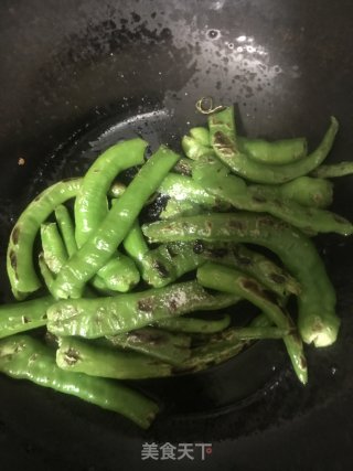 青椒炝皮蛋的做法步骤：5