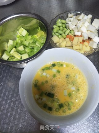 扬州炒饭的做法步骤：2