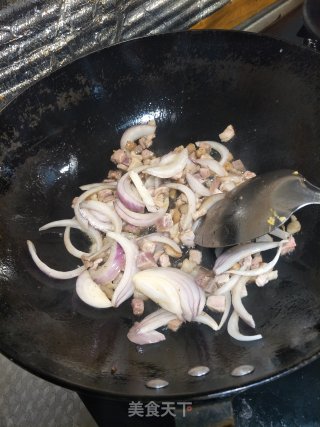 扬州炒饭的做法步骤：5
