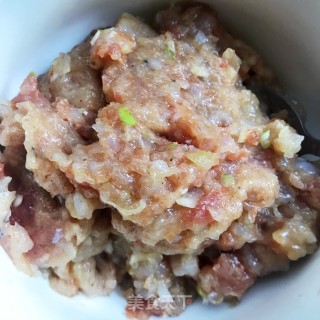 裙带菜萝卜虾肉汤的做法步骤：5