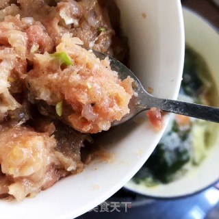 裙带菜萝卜虾肉汤的做法步骤：9