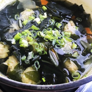 裙带菜萝卜虾肉汤的做法步骤：10