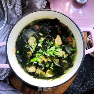 裙带菜萝卜虾肉汤的做法步骤：12
