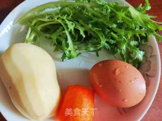 烤肠鸡蛋沙拉的做法步骤：2