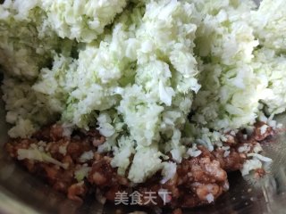 猪肉圆白菜饺子的做法步骤：14