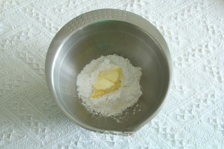 0失败，免打发爆浆蓝莓酥粒芝士蛋糕的做法步骤：2