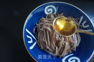 鱼香肉丝荞麦冷面的做法步骤：18