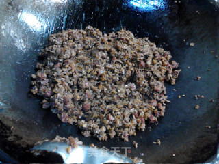 酱香菌菇腊肉夏巴塔的做法步骤：11