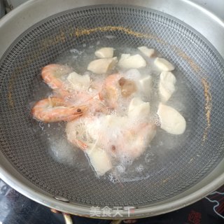 吐司鲜虾沙拉的做法步骤：3