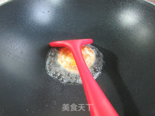 双耳烧鸡蛋的做法步骤：2