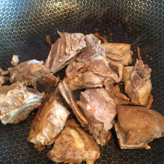 毛豆烧排骨的做法步骤：7