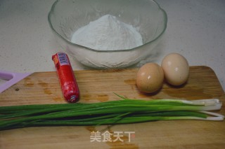 鸡蛋饼的做法步骤：1