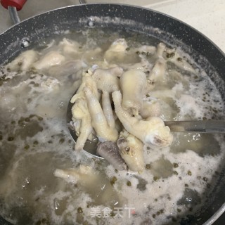 百香果柠檬鸡爪的做法步骤：4