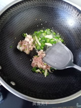 酸豆角炒肉末的做法步骤：6