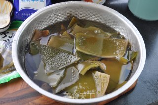 泡椒海带根的做法步骤：4