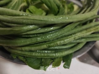 芝麻酱拌豆角的做法步骤：1