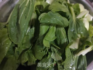 清炒小油菜的做法步骤：1