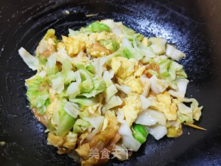 西红柿圆白菜炒鸡蛋的做法步骤：10