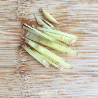 菌菇烧鸡腿的做法步骤：5