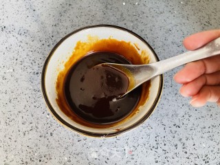 酱汁浓郁的京酱肉丝的做法步骤：9