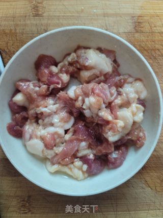 辣椒炒肉片的做法步骤：2