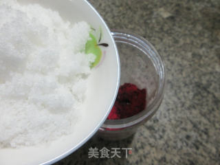 牛奶火龙果棒冰的做法步骤：3