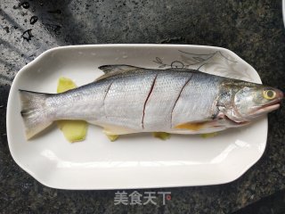 红糟蒸午鱼的做法步骤：3