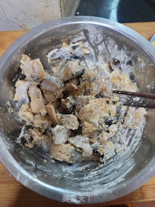 炸鲟龙鱼骨的做法步骤：7