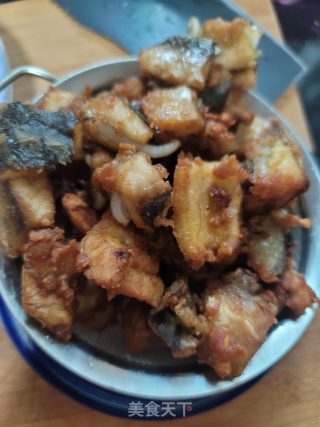 炸鲟龙鱼骨的做法步骤：12