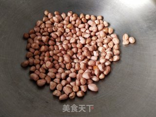 油炸花生米的做法步骤：3