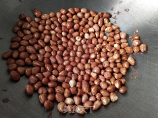 油炸花生米的做法步骤：5