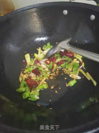 麻辣猪皮的做法步骤：5
