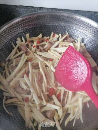茭白炒肉片的做法步骤：5
