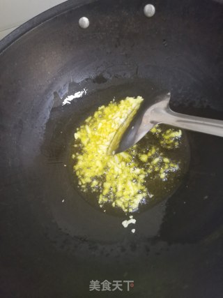 蒜末炒茼蒿的做法步骤：3