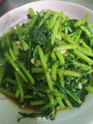 蒜末炒茼蒿的做法步骤：7