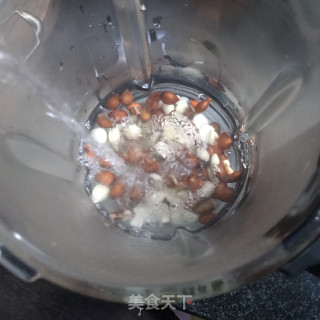 黄豆杏仁奶的做法步骤：5