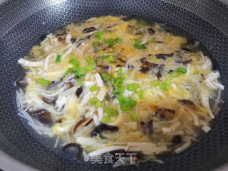 金针木耳豆腐汤的做法步骤：8