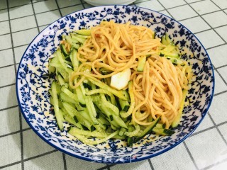 家庭版凉面的做法步骤：7