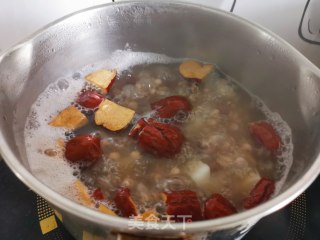 薏米山药红豆枣粥的做法步骤：4