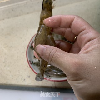 椒盐海虾的做法步骤：2